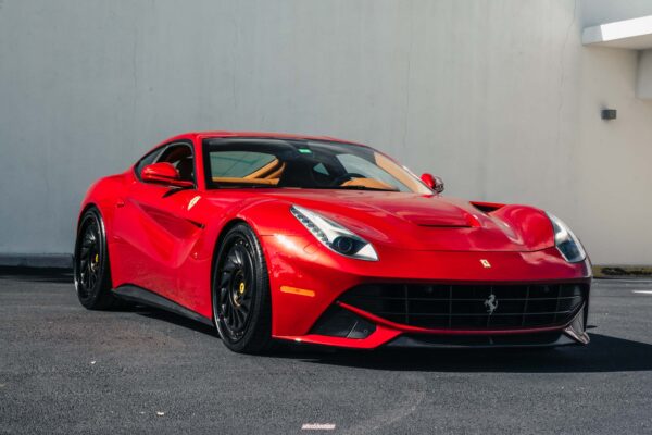 F12-Ferrari