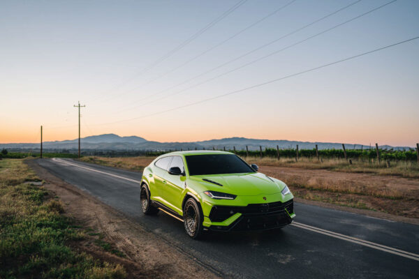 green-lamborghini-urus