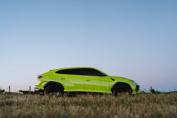 green-lamborghini-urus