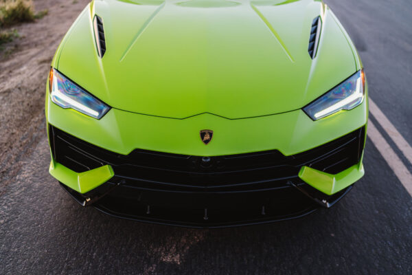 green-lamborghini-urus