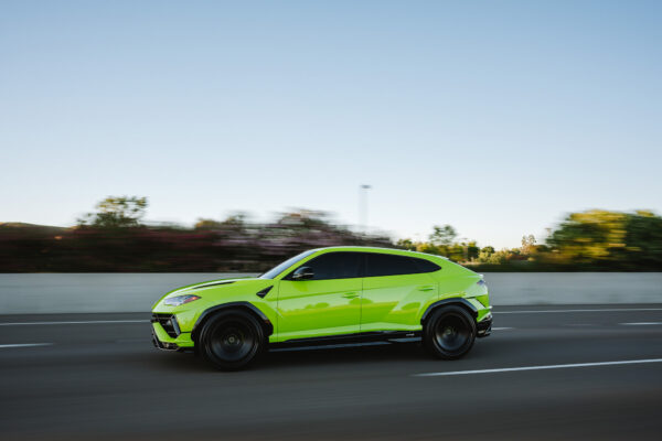 green-lamborghini-urus