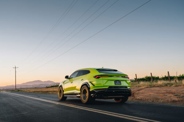 green-lamborghini-urus