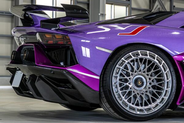 purple-lamborghini-aventador-svj