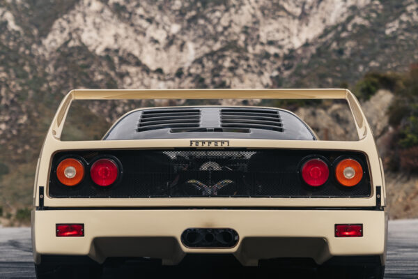 ferrari-f40-hs21-0010