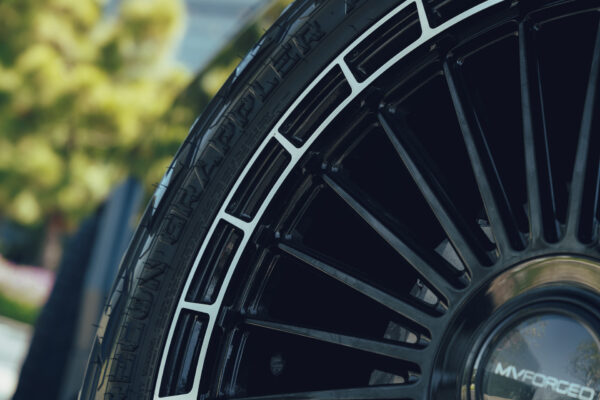 CyberTruck-MVF-40(glossBLK)10