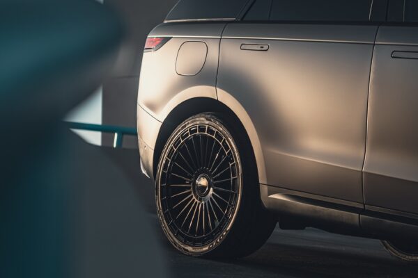 405motoring_1748363440_3641858957766375184_16836018369