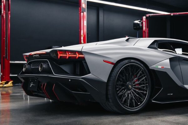 aventadorforever_1695027906_3194448068211277421_7703607520
