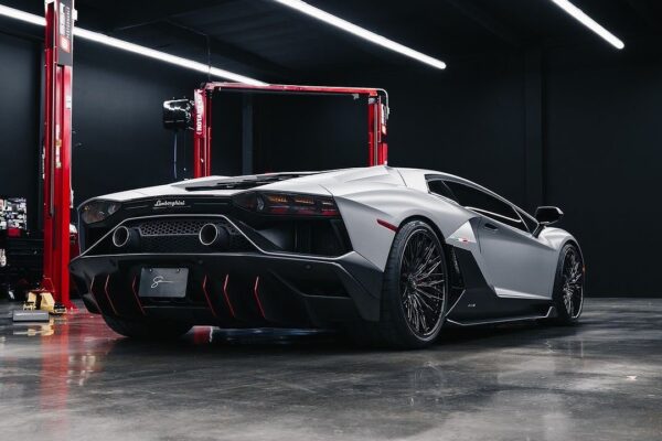 aventadorforever_1695027906_3194448068236490728_7703607520