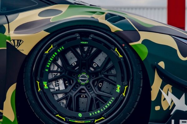 libertywalk_toshi_1759440106_3734776765861796014_1912969610