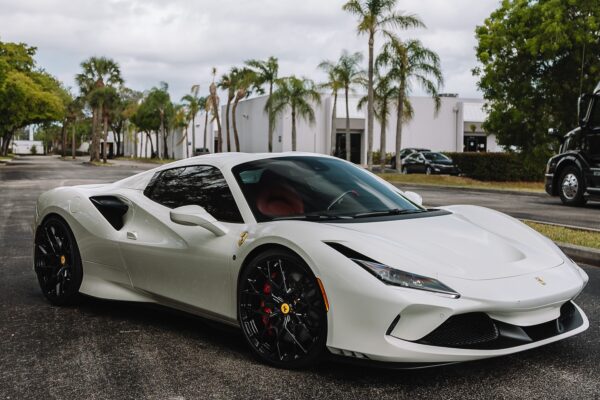 ferrari-f8-dh-715-001