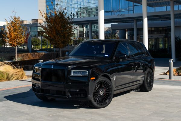 rolls-royce-cullinan-mvf40-001