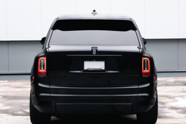 rolls-royce-cullinan-vl77-008