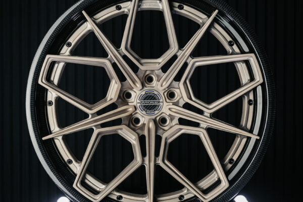 cr14-carbon6-001_54714535665_o