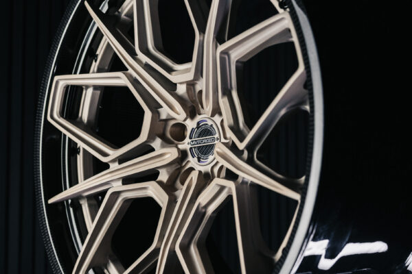 cr14-carbon6-002_54714535690_o