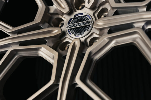 cr14-carbon6-006_54714423444_o