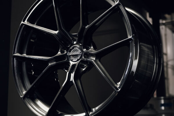 mr-102mono2_53604033864_o