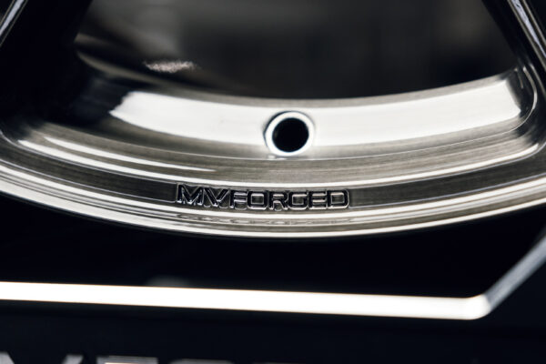 mr-102mono4_53604157990_o