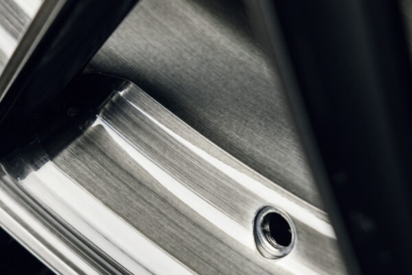 mr-102mono5_53604157905_o