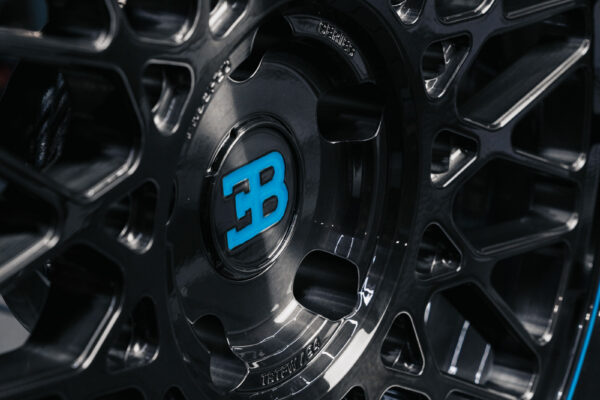 ps30-bugatti-007