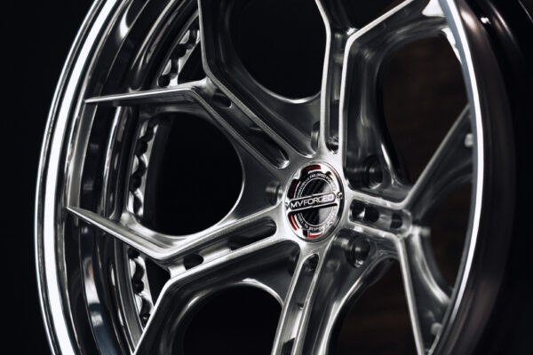 sl-171-003_53709863993_o