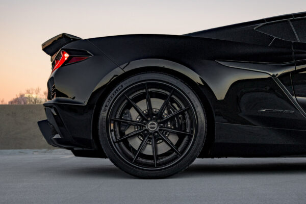 chevrolet-corvette-z06-lm-101-0011