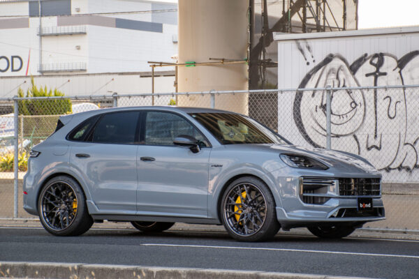 porsche-cayenne-turbo-s-dh-715-001