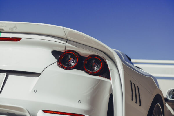 Ferrari-812-white-40