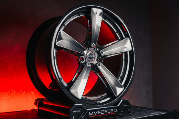 bnd-05-carbon6-3-4-26-001