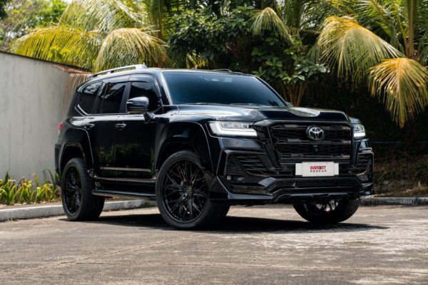 land-cruiser-lm-501-004