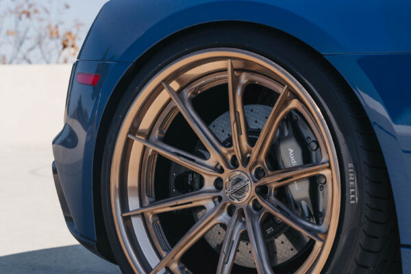 audi-r8-0012