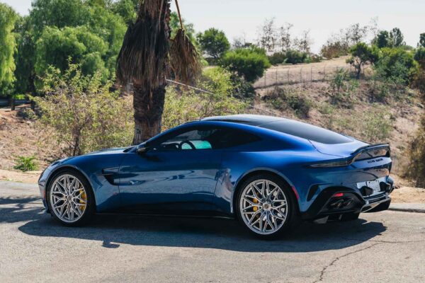 aston-martin-vantage-mvf2-0016