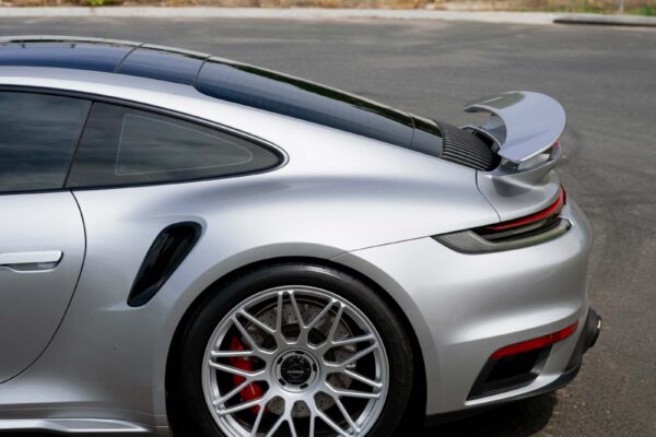 porsche-911-992-turbo-s-0026
