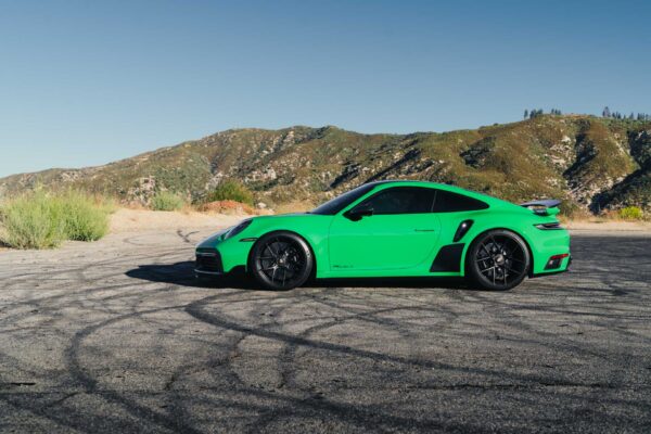 porsche-911-992-turbo-s-hs05-0011