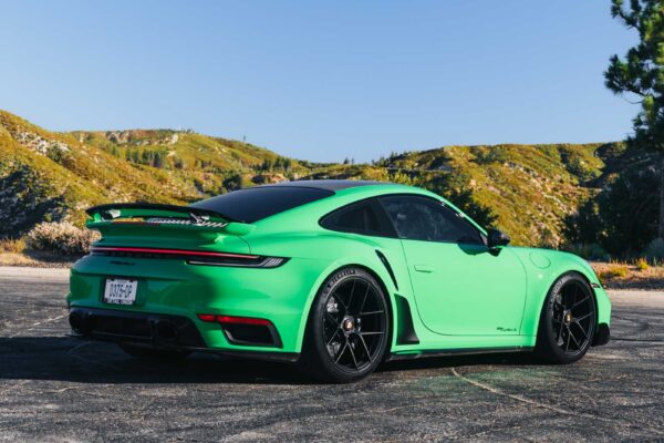 porsche-911-992-turbo-s-hs05-0012
