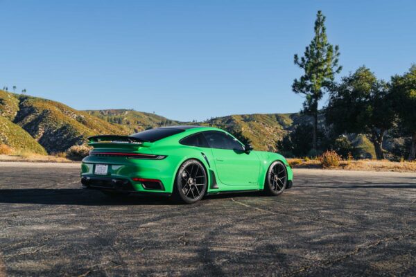 porsche-911-992-turbo-s-hs05-0013