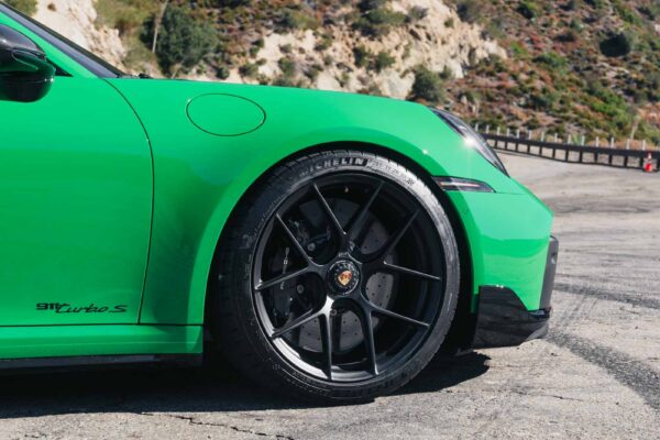 porsche-911-992-turbo-s-hs05-0016