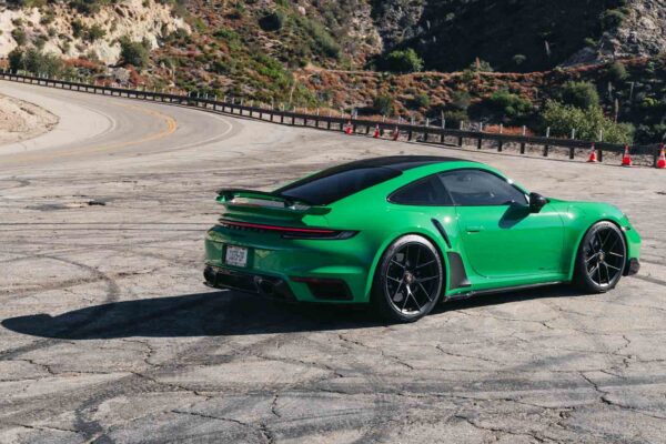 porsche-911-992-turbo-s-hs05-0017